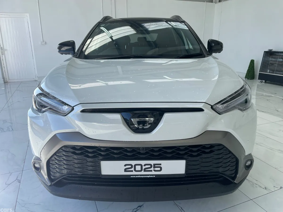 Toyota Corolla Cross Estate, Petrol Hybrid, 2025, White