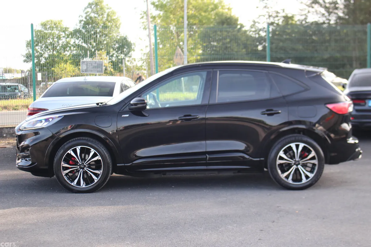 Ford Kuga SUV, Petrol Plug-in Hybrid, 2022, Black