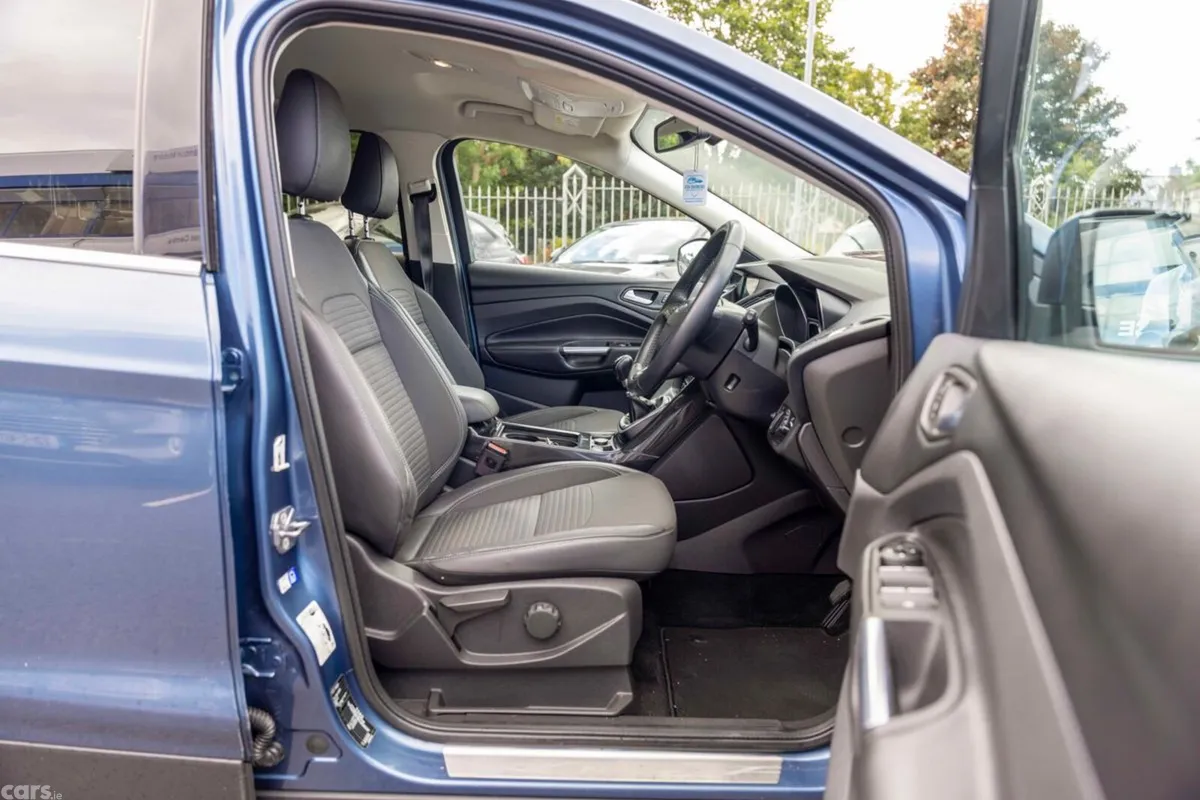 Ford Kuga SUV, Diesel, 2019, Blue