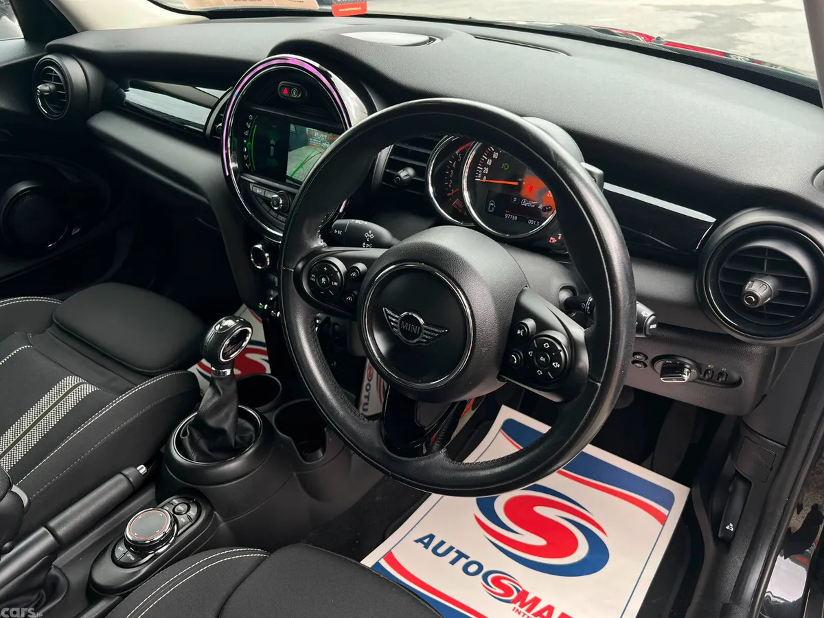 Mini Cooper Hatchback, Diesel, 2019, Black