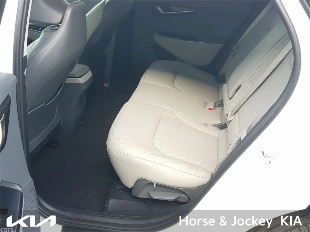 Kia EV6 MPV, Electric, 2026, White