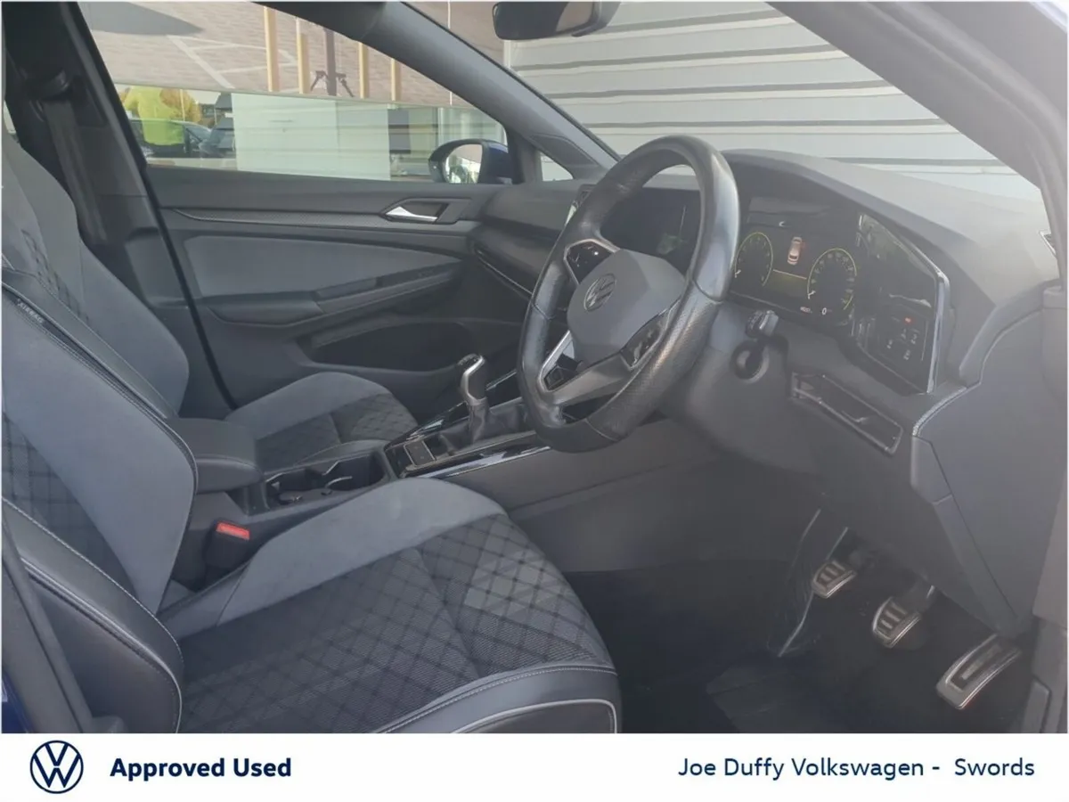 Volkswagen Golf Estate, Petrol, 2024, Blue