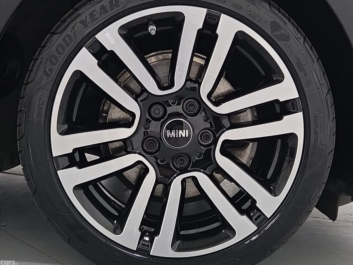 Mini Cooper Hatchback, Petrol, 2023, Blue