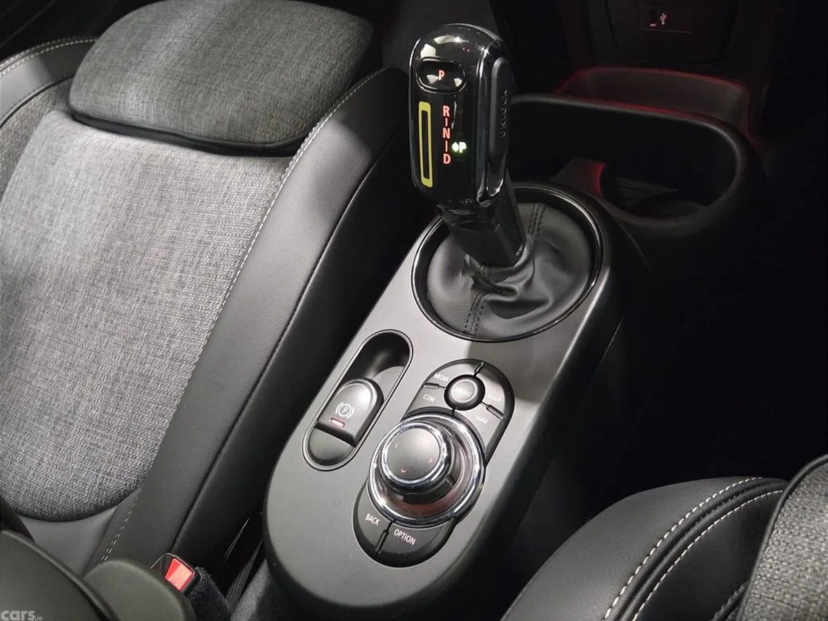 Mini Cooper Hatchback, Electric, 2023, Black