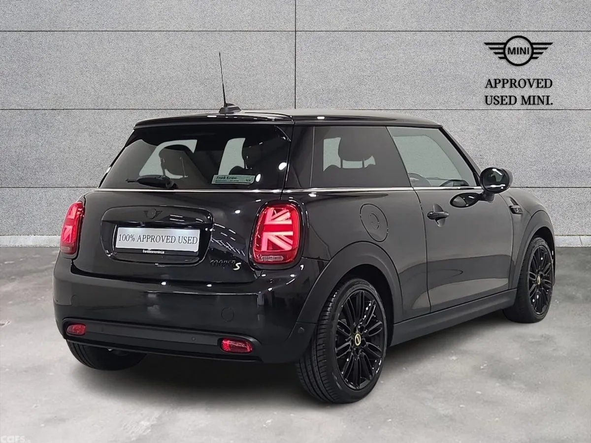 Mini Cooper Hatchback, Electric, 2023, Black