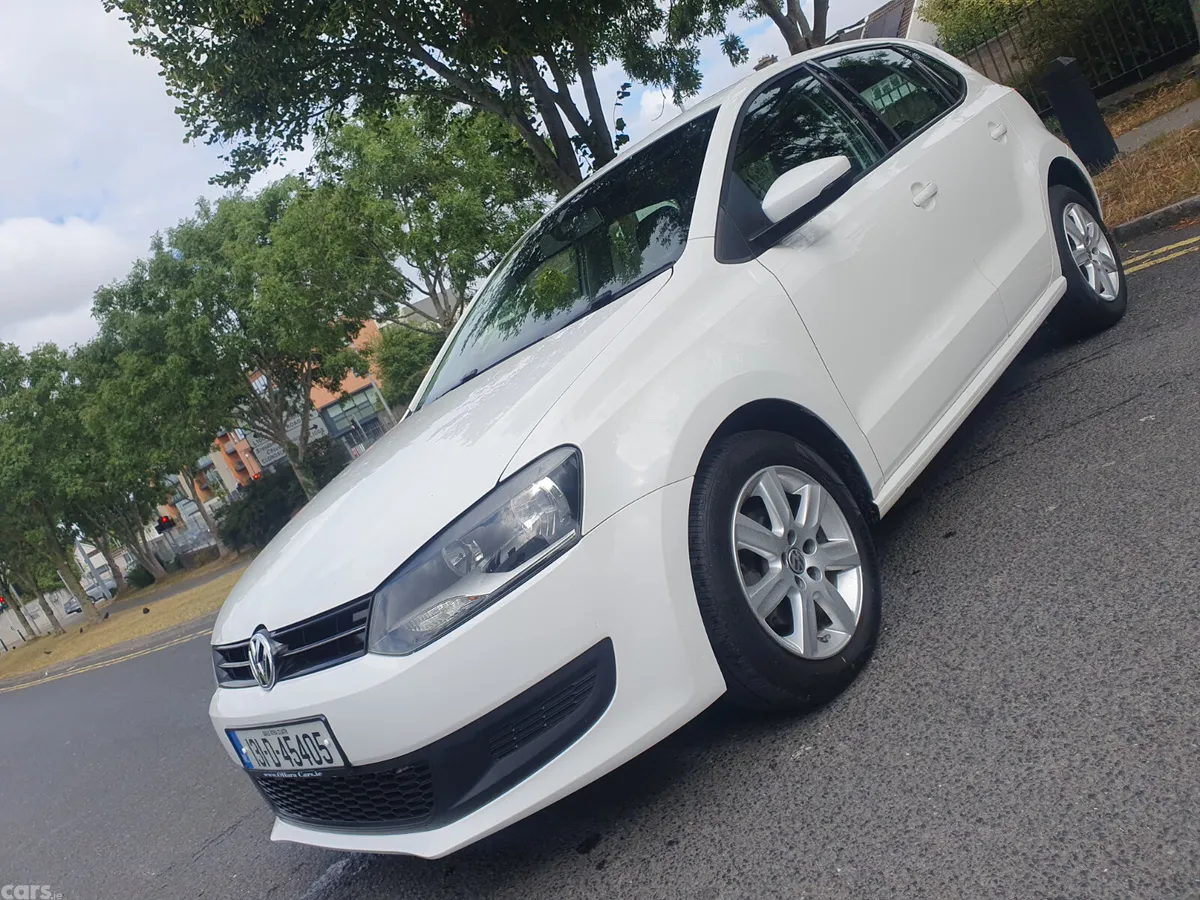 Volkswagen Polo Hatchback, Petrol, 2013, White