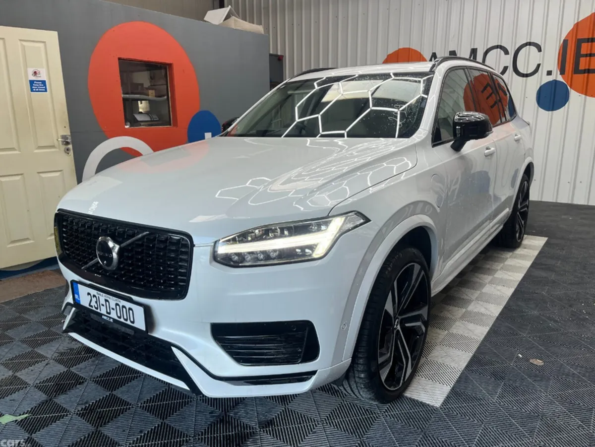 Volvo XC90 SUV, Petrol Plug-in Hybrid, 2023, White