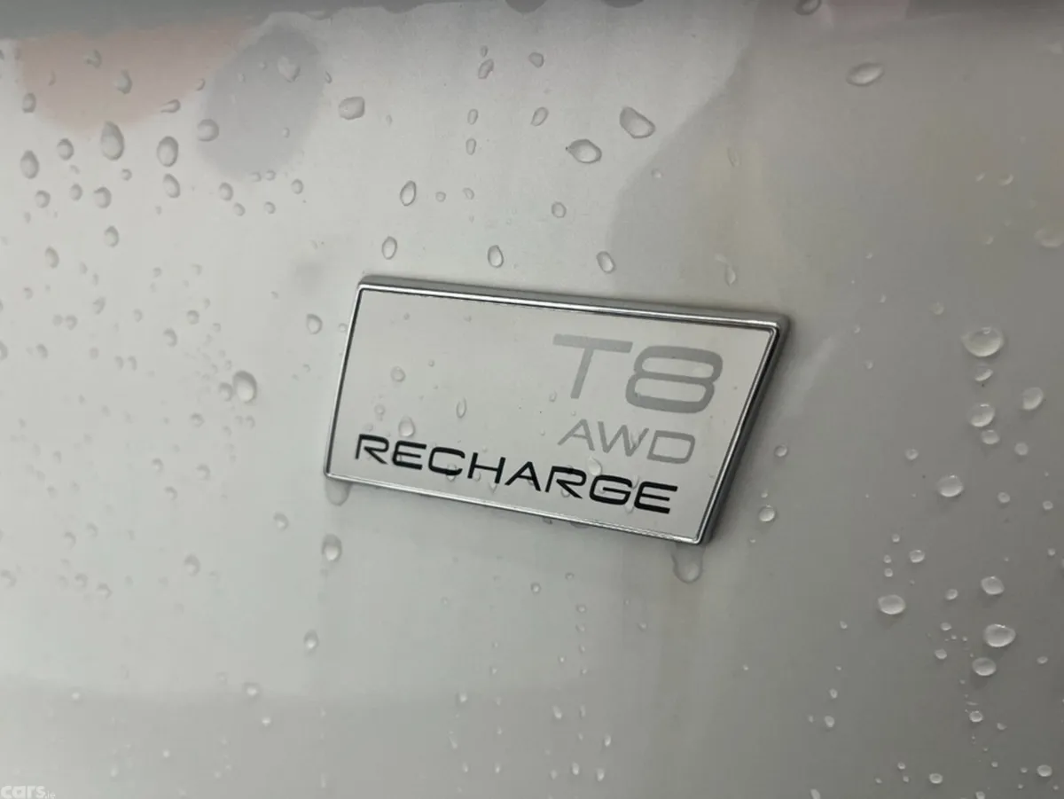 Volvo XC90 SUV, Petrol Plug-in Hybrid, 2023, White