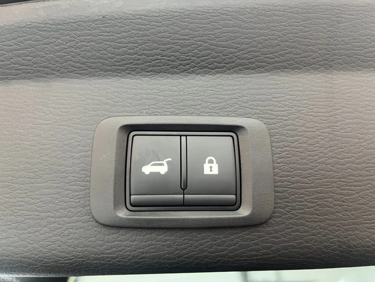 Mitsubishi Outlander SUV, Petrol Plug-in Hybrid, 2024, Black