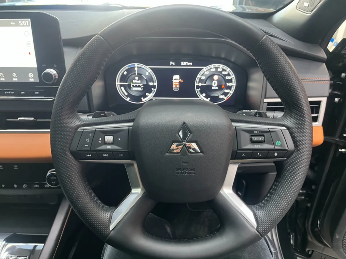 Mitsubishi Outlander SUV, Petrol Plug-in Hybrid, 2024, Black