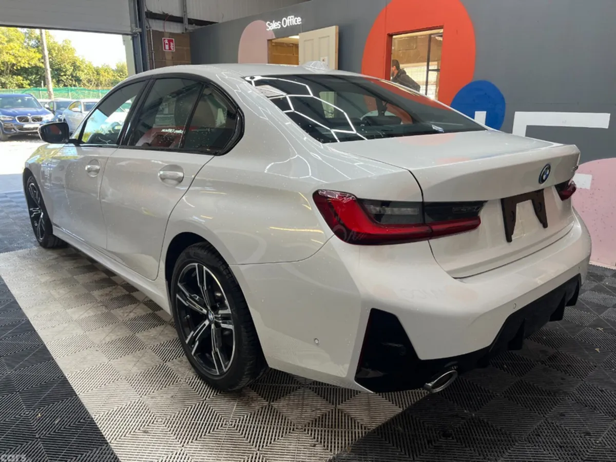 BMW 3-Series Saloon, Petrol, 2025, White