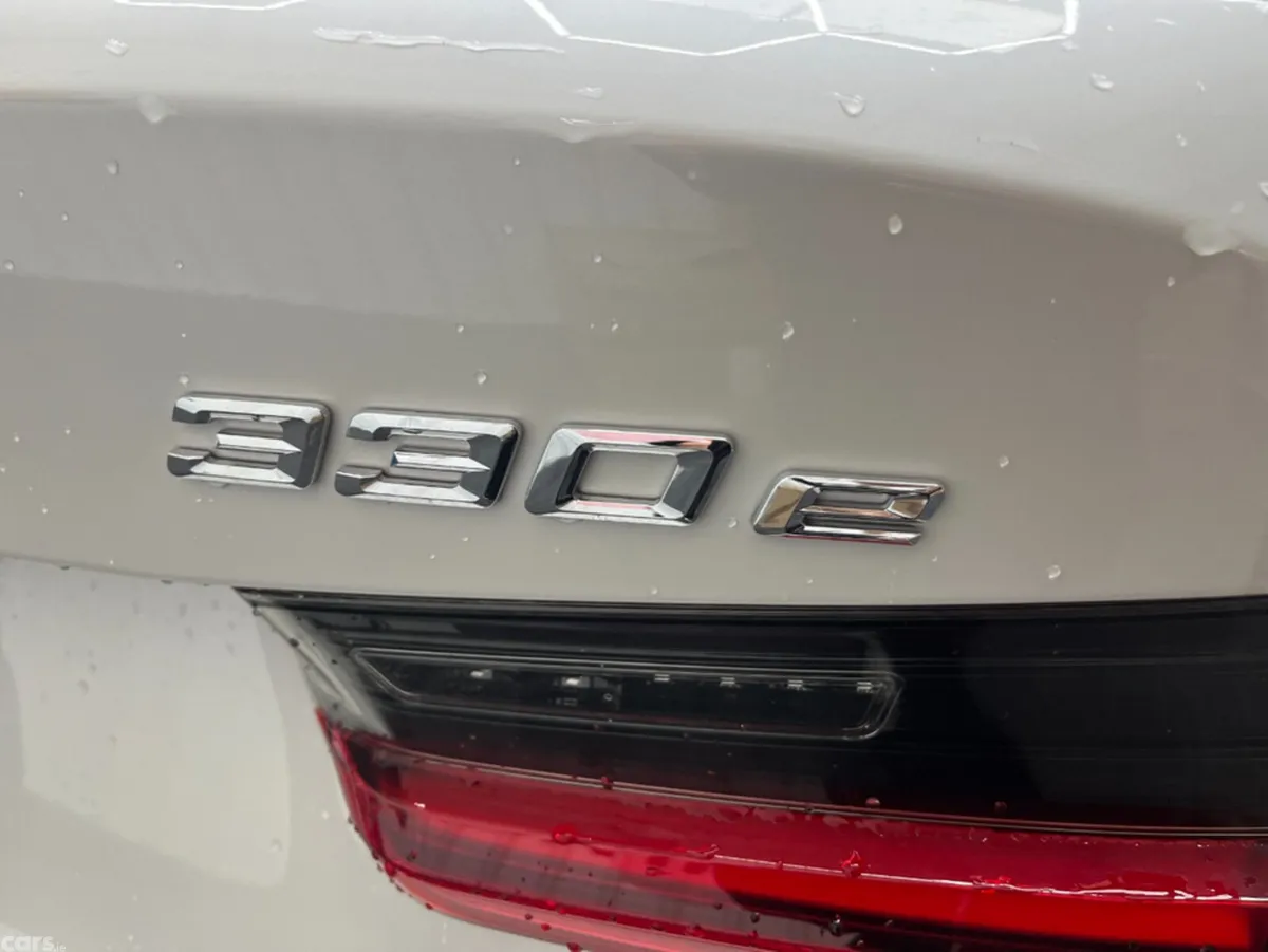 BMW 3-Series Saloon, Petrol, 2025, White