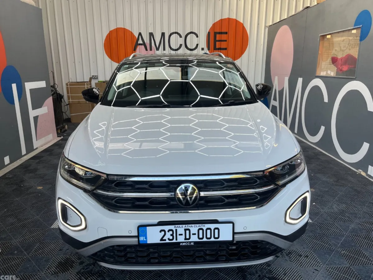 Volkswagen T-Roc SUV, Diesel, 2023, White