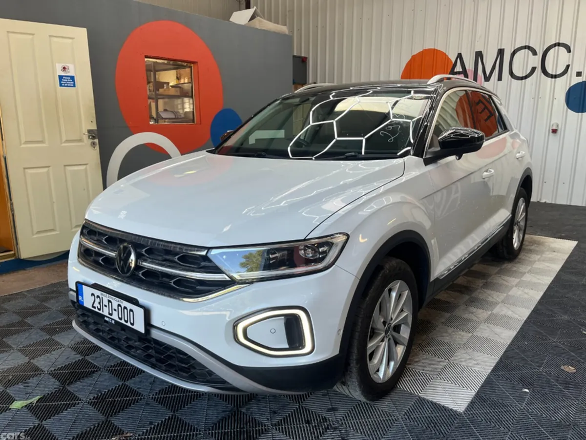 Volkswagen T-Roc SUV, Diesel, 2023, White