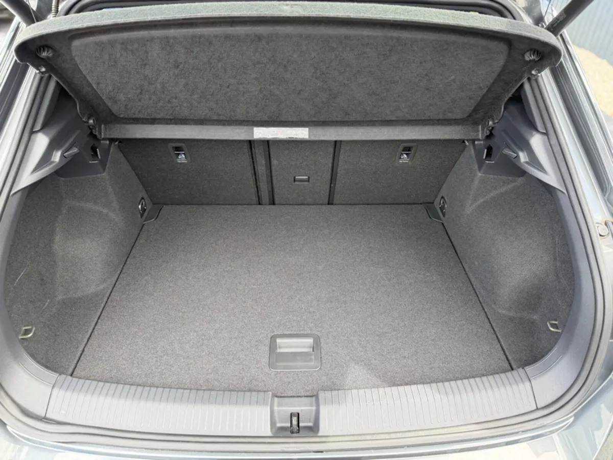 Volkswagen T-Roc SUV, Diesel, 2021, Grey