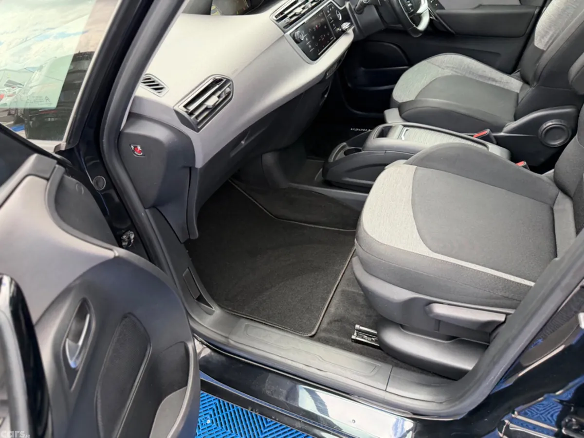 Citroen Grand C4 Spacetourer MPV, Diesel, 2018, Black