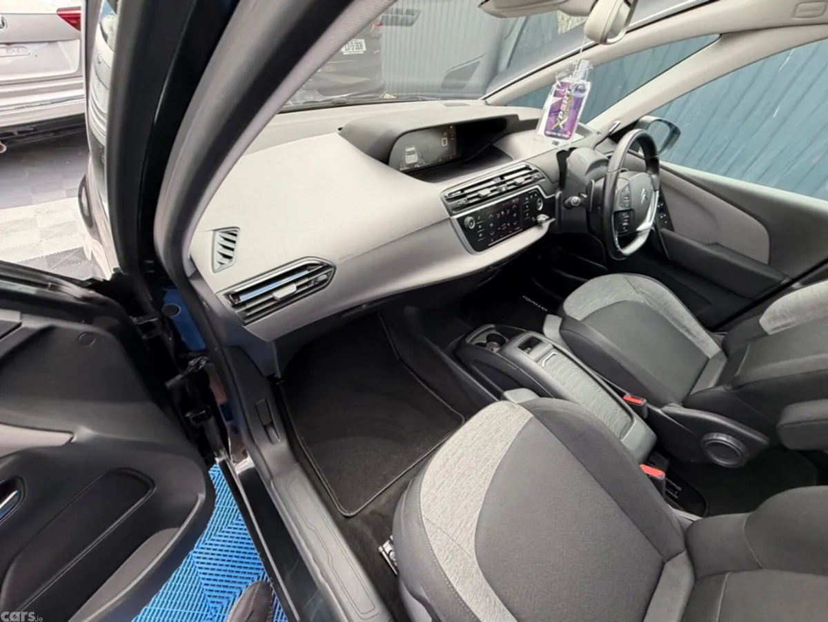 Citroen Grand C4 Picasso MPV, Diesel, 2018, Black