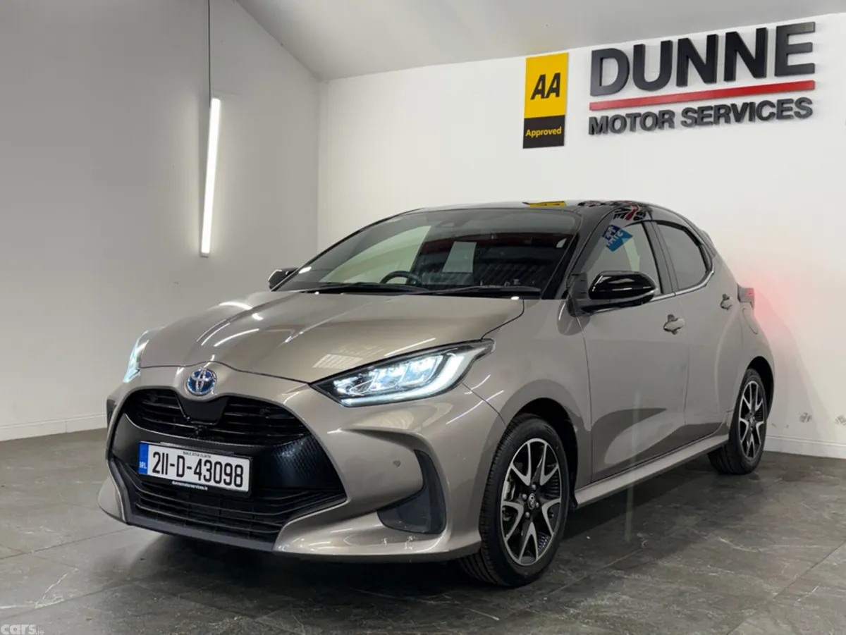 Toyota Yaris Hatchback, Petrol Hybrid, 2021, Grey