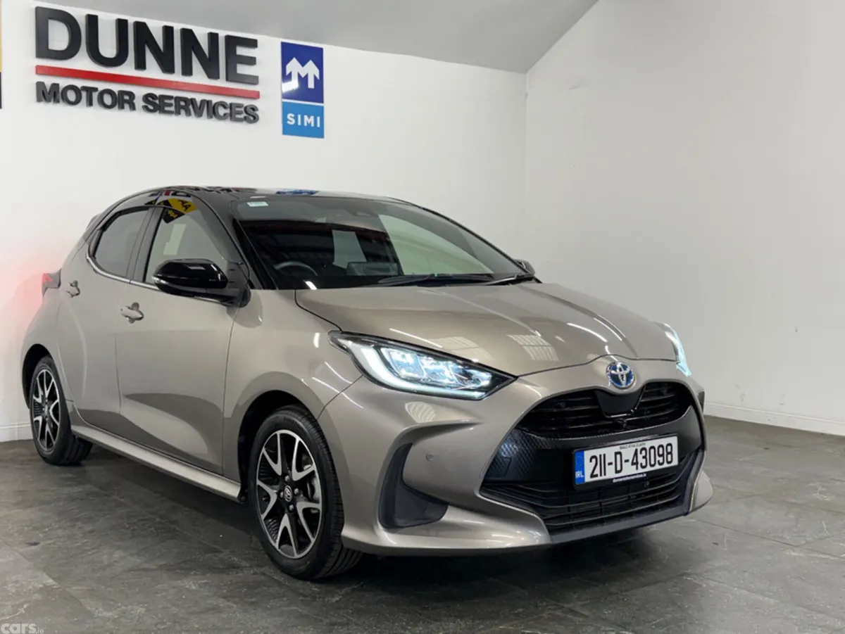 Toyota Yaris Hatchback, Petrol Hybrid, 2021, Grey