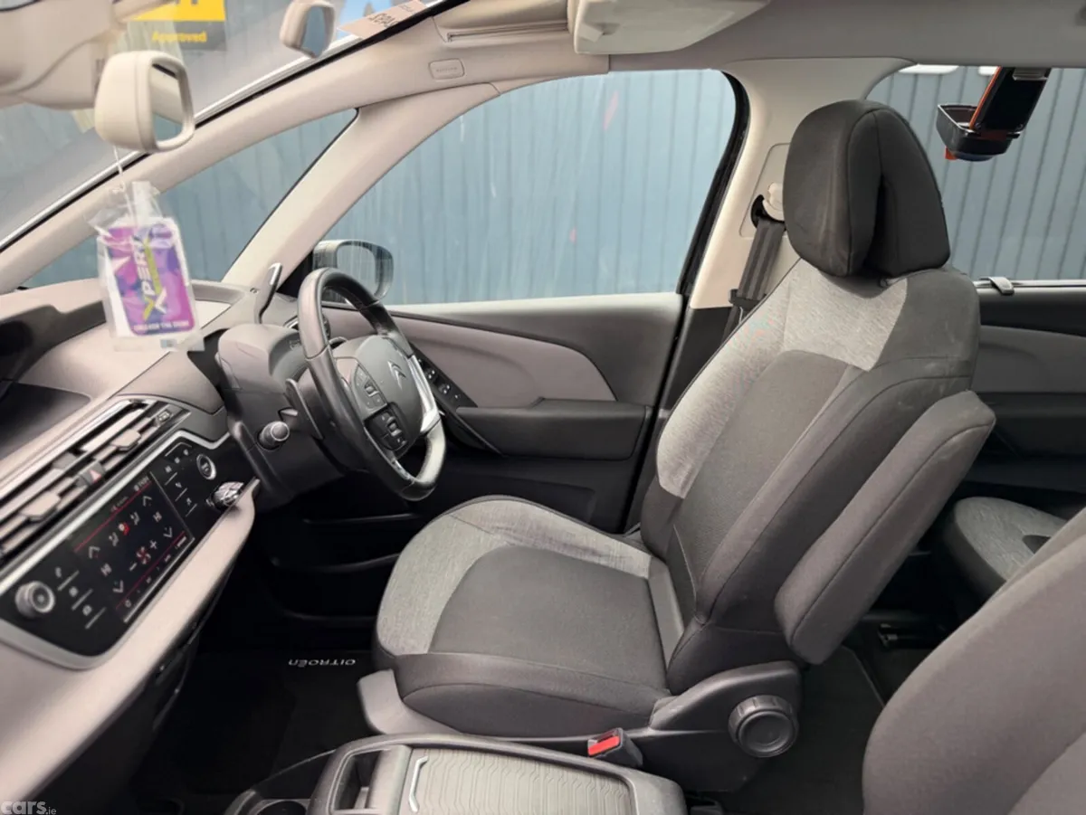 Citroen Grand C4 Spacetourer MPV, Diesel, 2018, Black