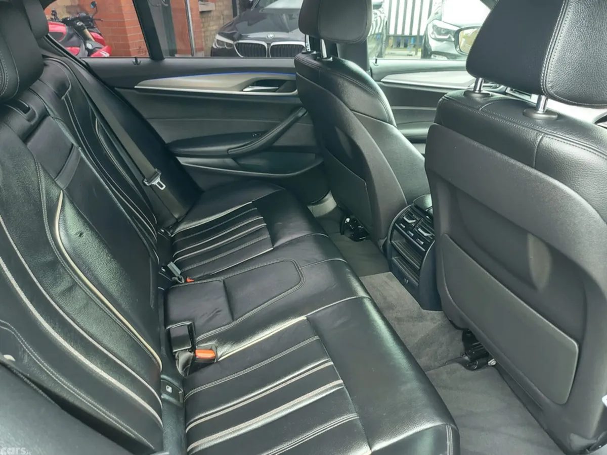 BMW 5-Series Saloon, Petrol Plug-in Hybrid, 2018, Grey