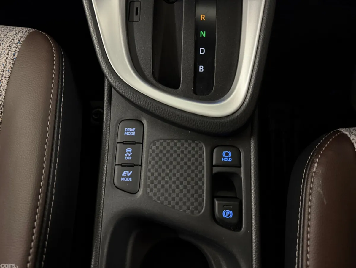 Toyota Yaris Cross SUV, Petrol Hybrid, 2022, Black