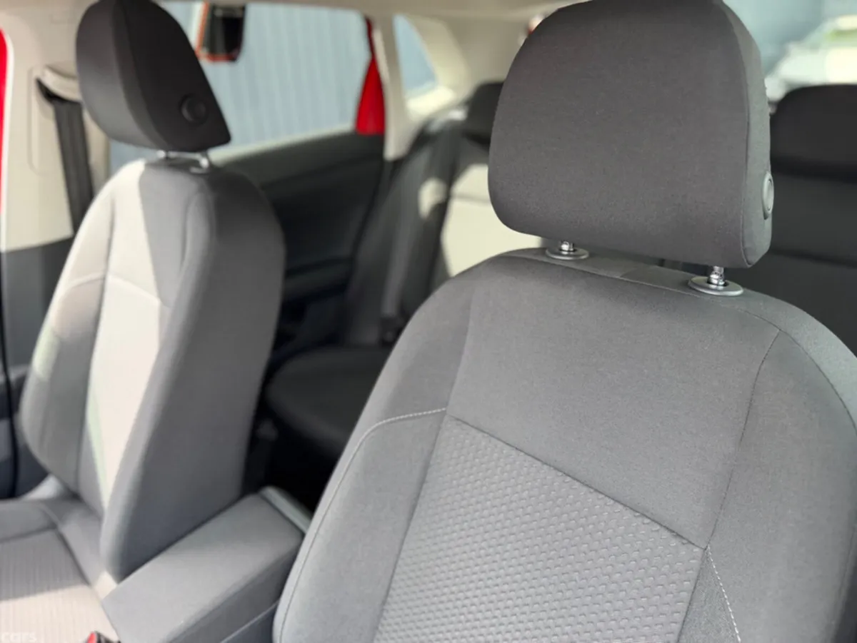 Volkswagen Polo Hatchback, Petrol, 2019, Red