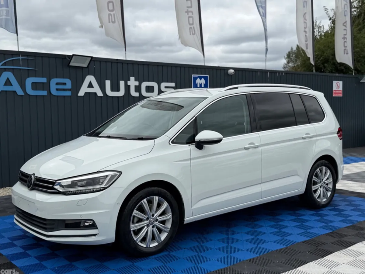 Volkswagen Touran MPV, Diesel, 2019, White