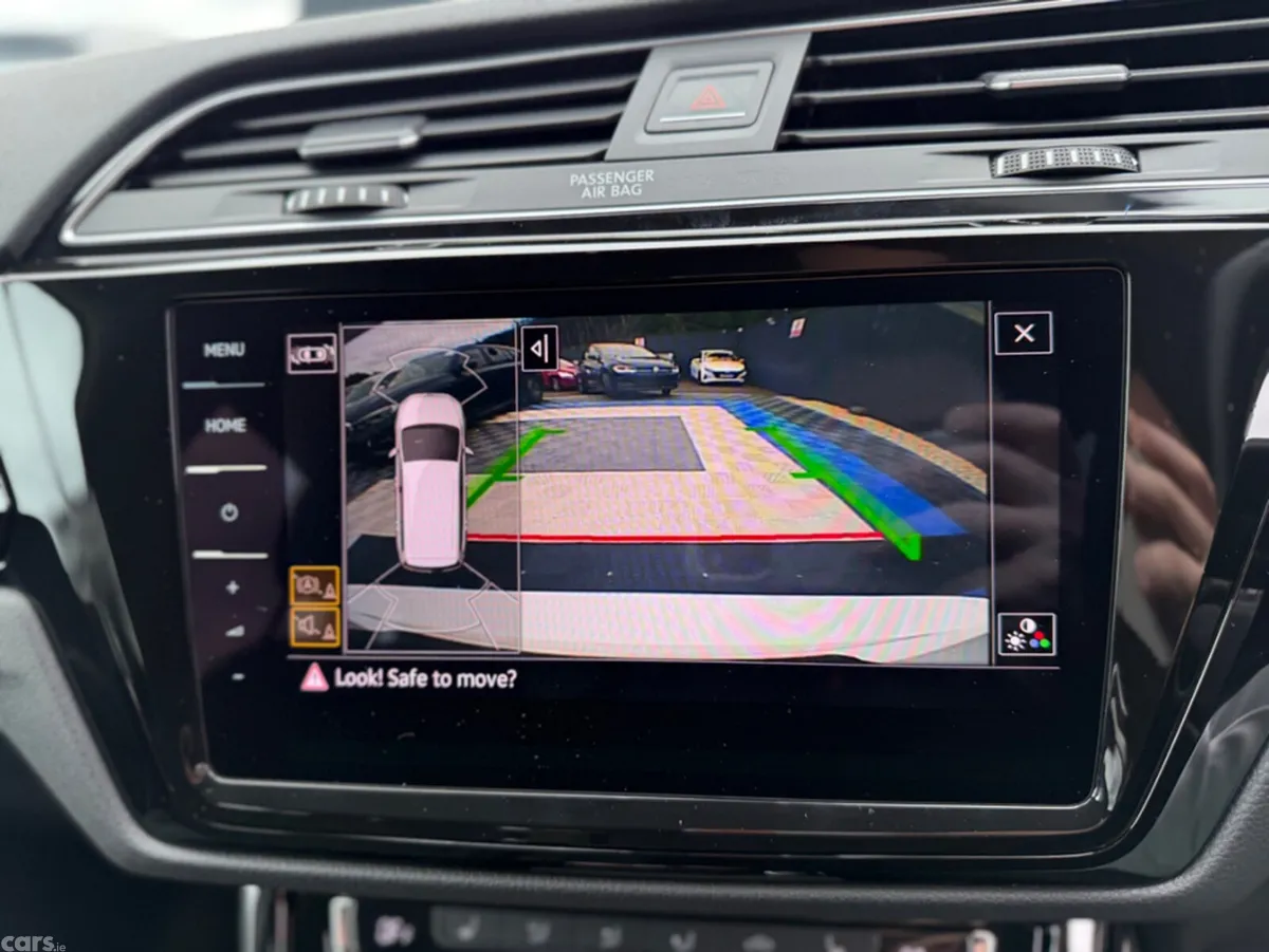 Volkswagen Touran MPV, Diesel, 2019, White