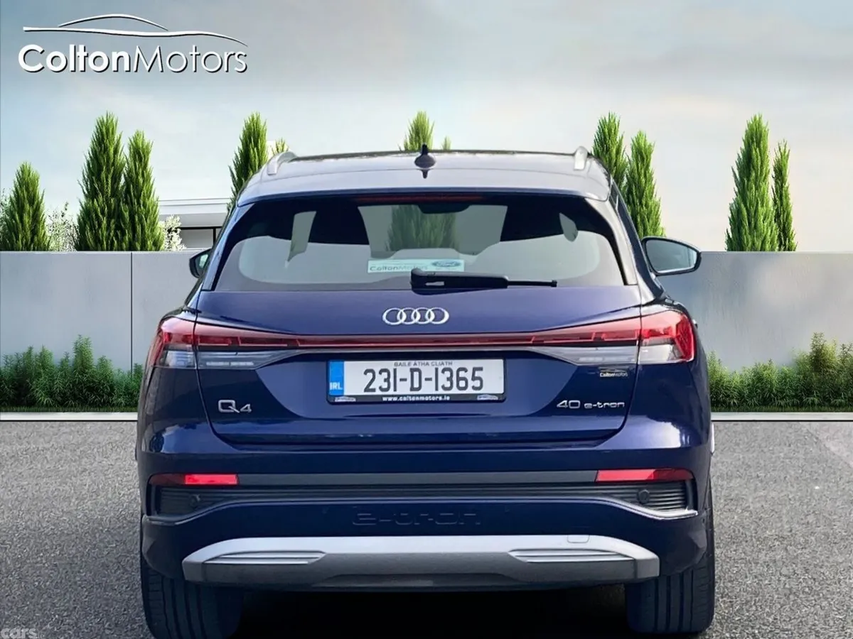 Audi Q4 e-tron Hatchback, Electric, 2023, Blue