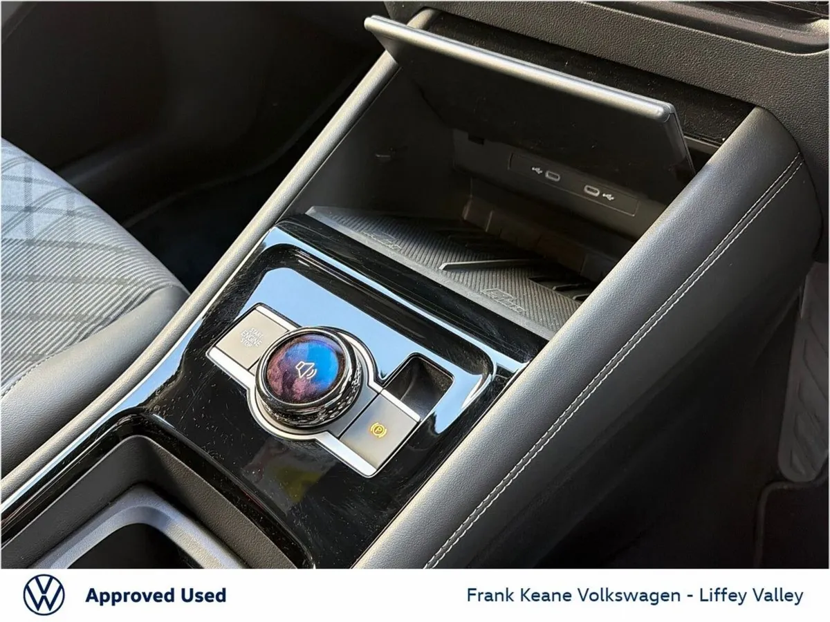 Volkswagen Tayron SUV, Petrol Plug-in Hybrid, 2026, Silver