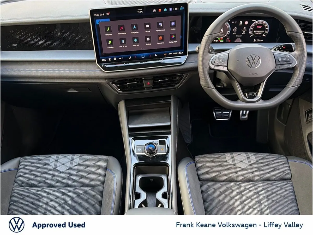 Volkswagen Tayron SUV, Petrol Plug-in Hybrid, 2026, Silver