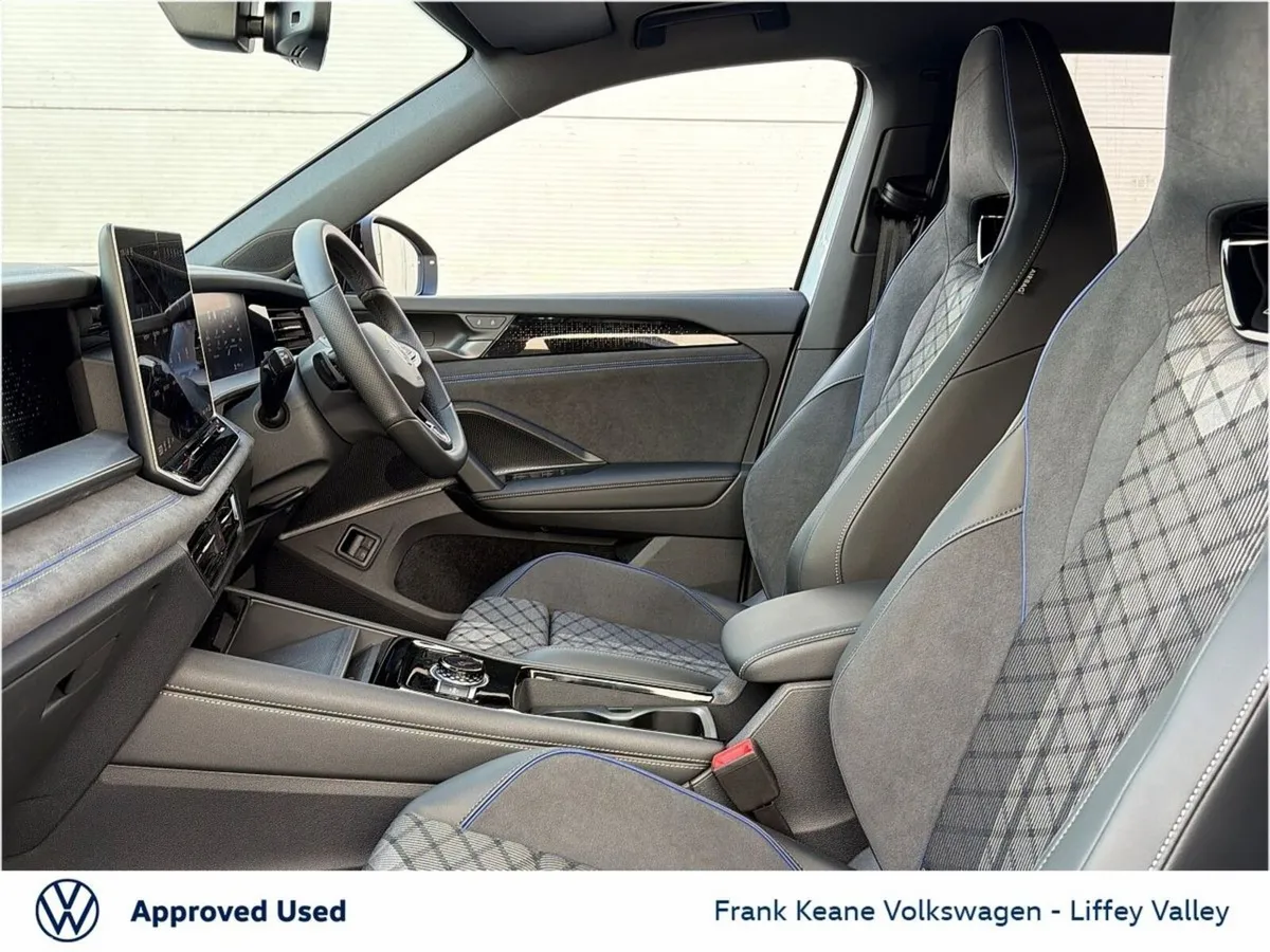 Volkswagen Tayron SUV, Petrol Plug-in Hybrid, 2026, Silver