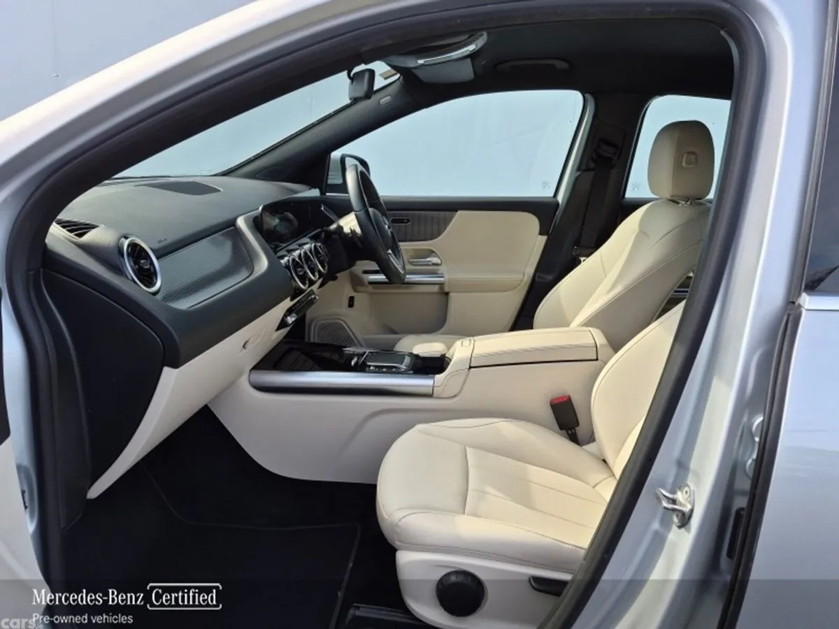 Mercedes-Benz GLA SUV, Petrol, 2023, Silver