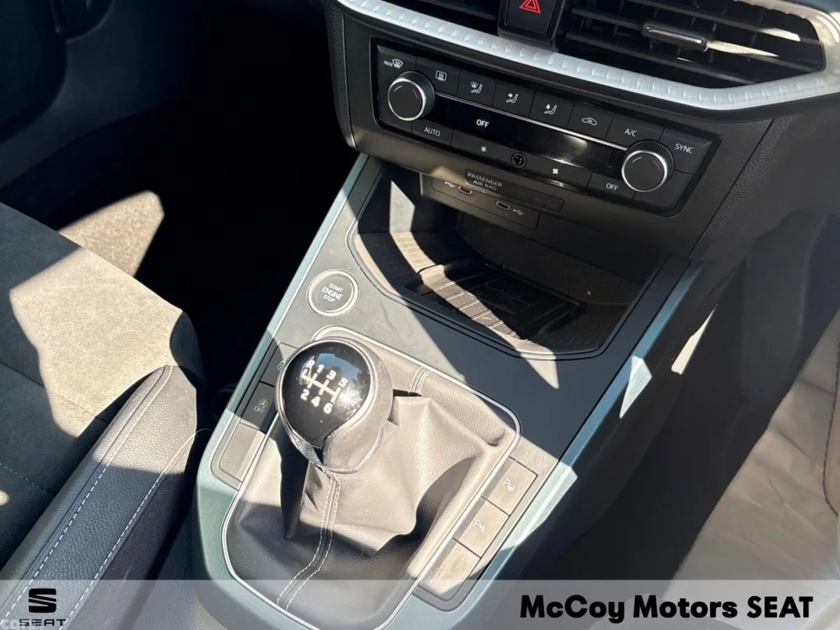 SEAT Arona SUV, Petrol, 2023, Blue