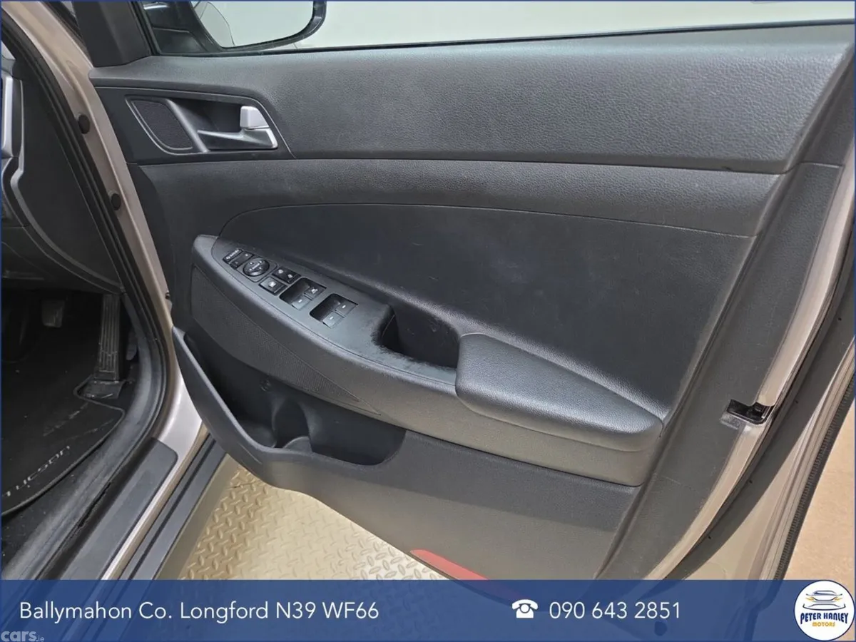 Hyundai Tucson SUV, Diesel, 2016, Silver