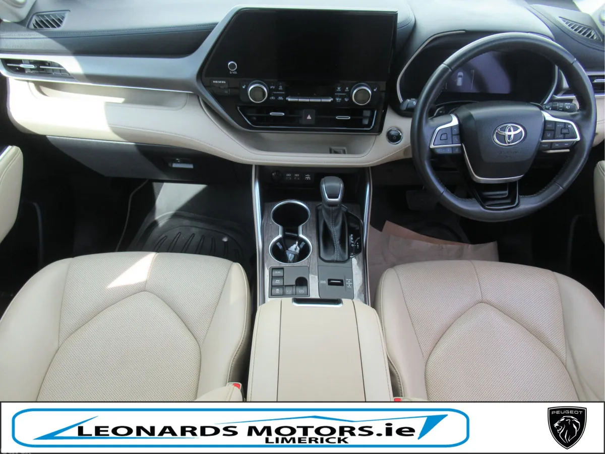 Toyota Highlander Estate/Jeep, Petrol Hybrid, 2023, Grey