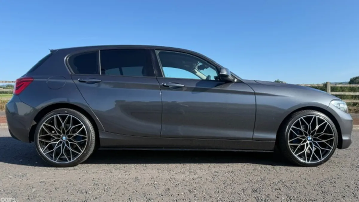 BMW 1-Series Hatchback, Diesel, 2017, Grey