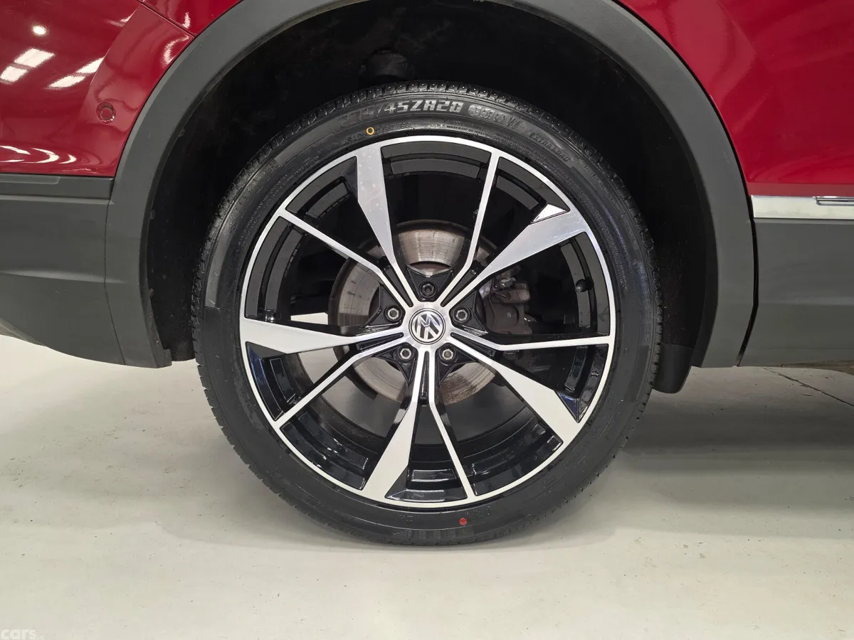 Volkswagen Tiguan SUV, Diesel, 2021, Red