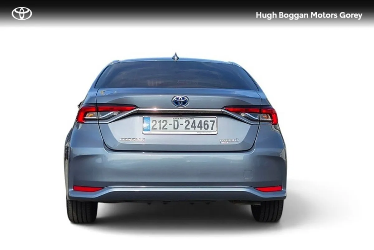 Toyota Corolla Saloon, Petrol Hybrid, 2021, Grey