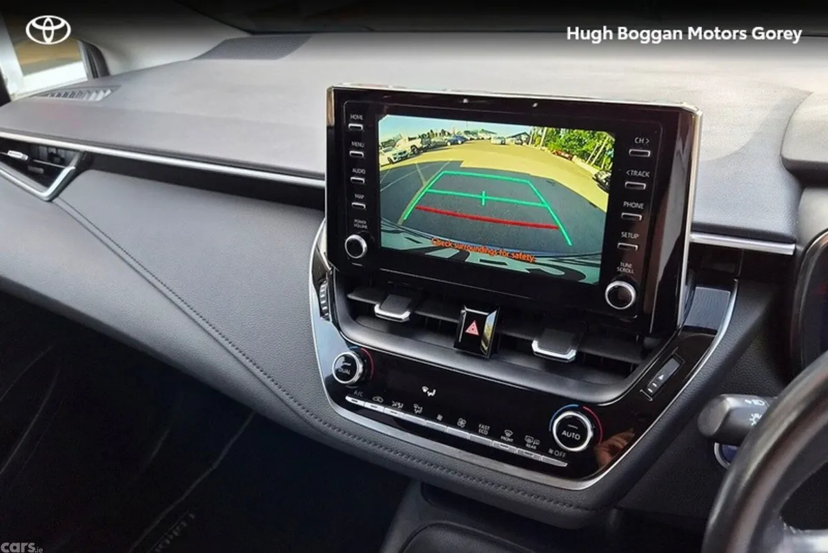 Toyota Corolla Saloon, Petrol Hybrid, 2021, Grey