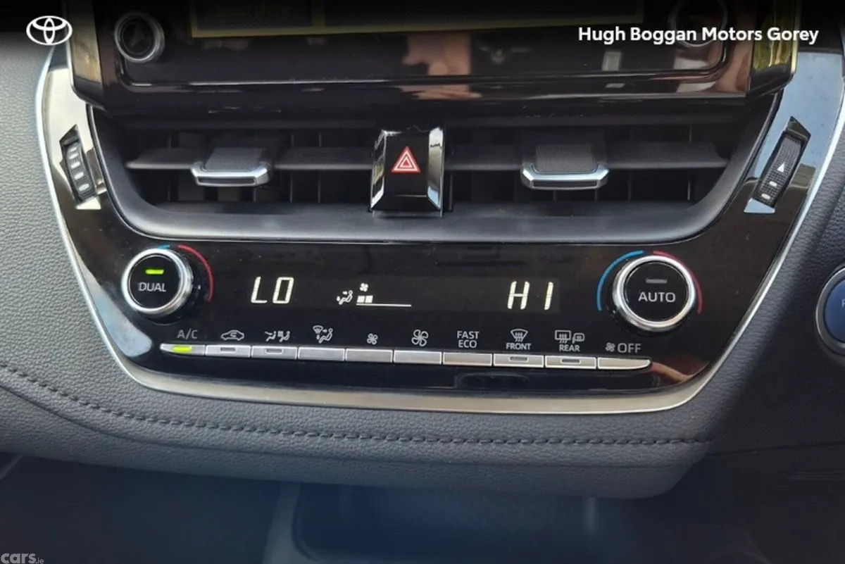 Toyota Corolla Saloon, Petrol Hybrid, 2021, Grey