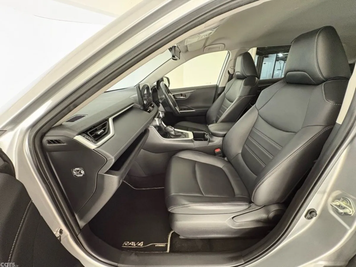 Toyota RAV4 SUV, Petrol Hybrid, 2023, Silver