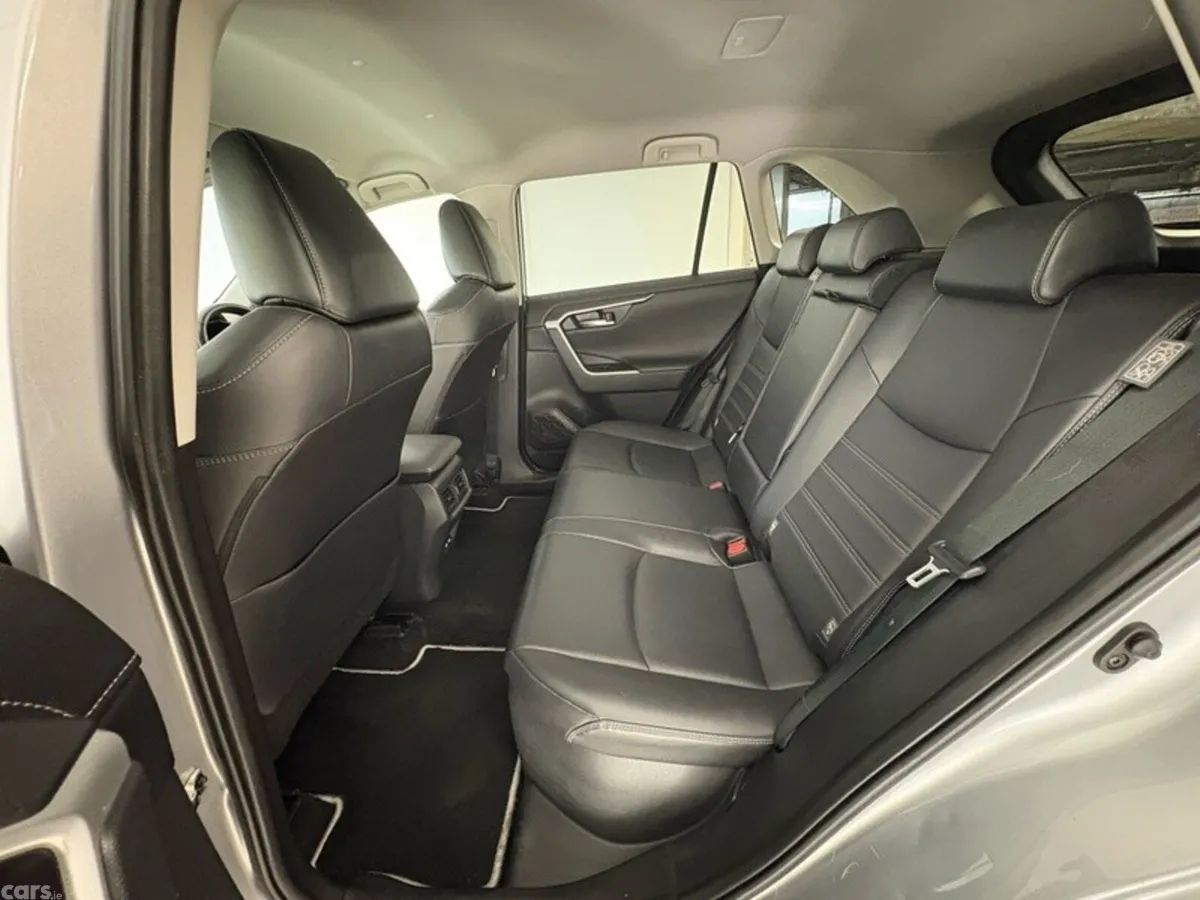 Toyota RAV4 SUV, Petrol Hybrid, 2023, Silver