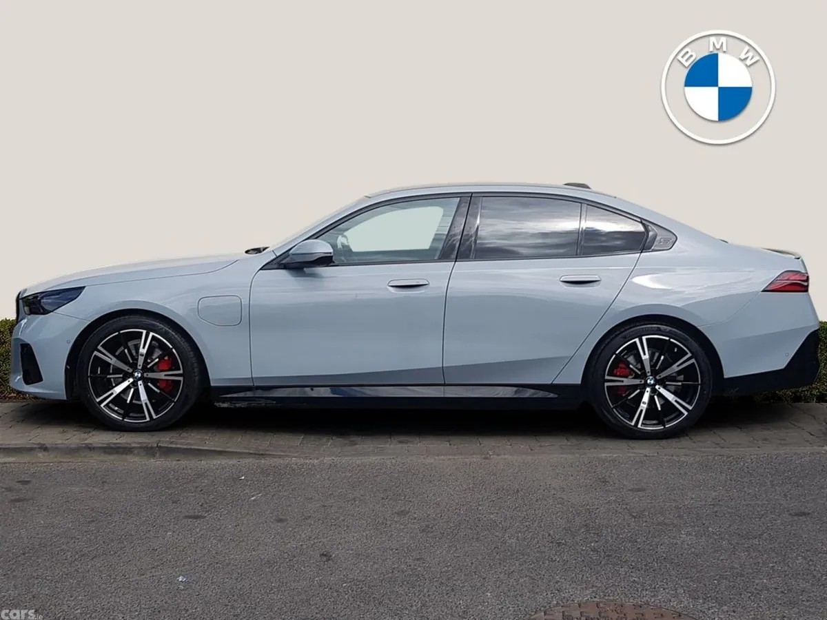 BMW 5-Series Saloon, Petrol Plug-in Hybrid, 2026, Grey