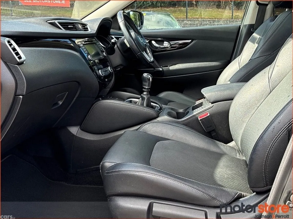 Nissan Qashqai MPV, Diesel, 2020, Grey