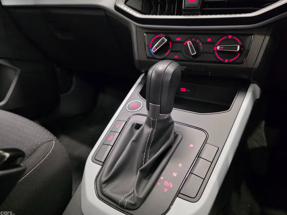SEAT Arona SUV, Petrol, 2024, Blue