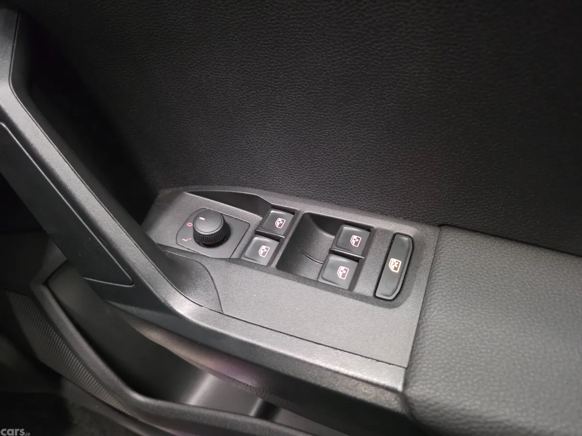 SEAT Arona SUV, Petrol, 2024, Blue