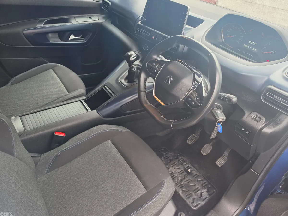 Peugeot Rifter MPV, Diesel, 2021, Blue
