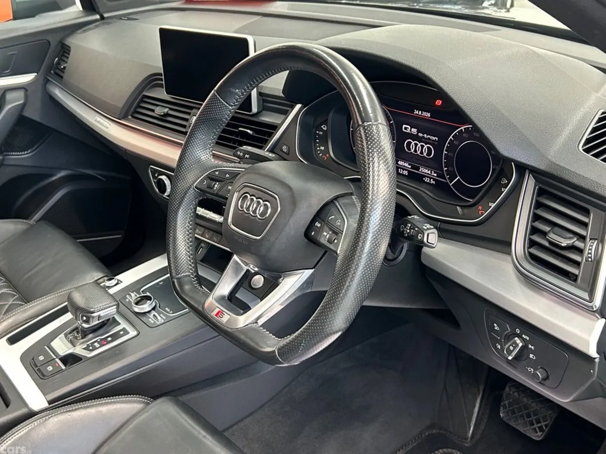 Audi Q5 Estate, Petrol Plug-in Hybrid, 2020, Grey